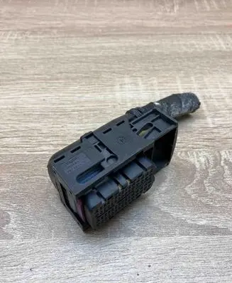 Volkswagen PASSAT B6 Plug wire 07Z906379A 1355114