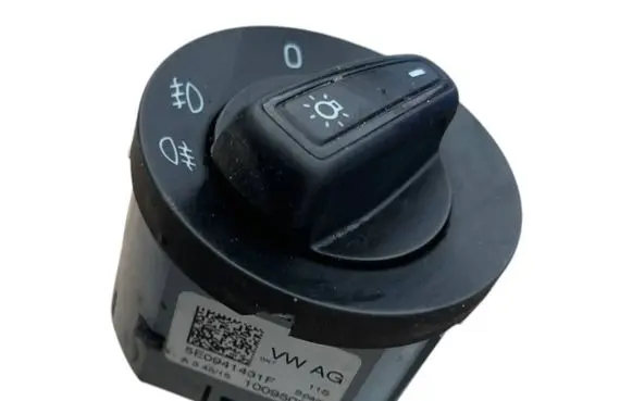Skoda Octavia Mk3 (5E) Light switch 5E0941431F 10095090