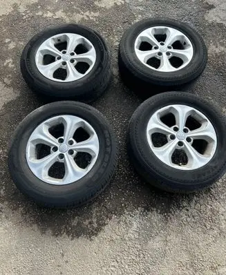 KIA Sorento R17 alloy rim 529102P270