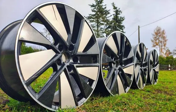 Audi e-tron R21 alloy rim 4J3601025AA 4J3601025AB