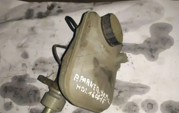 Peugeot Partner Master brake cylinder 221710
