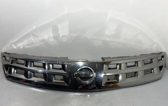 Nissan Murano Z50 Front bumper upper radiator grill 62310CA000