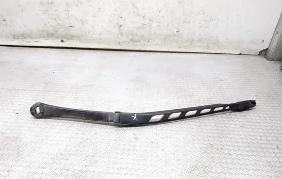 BMW 5 E60 E61 Front wiper blade arm 61617035099