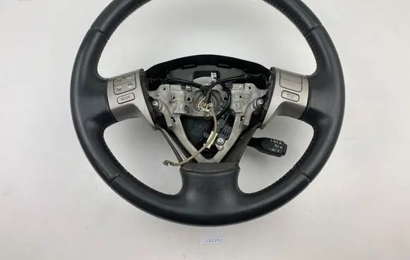 Toyota Auris 150 Steering wheel 6066111 A16C