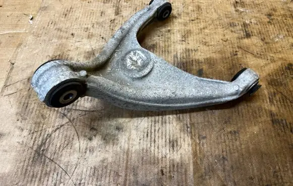 Citroen DS7 Crossback Rear control arm 162289