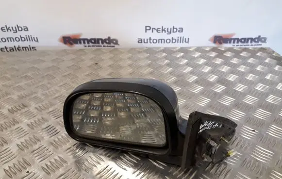 Mitsubishi Galant Front door electric wing mirror E4012092