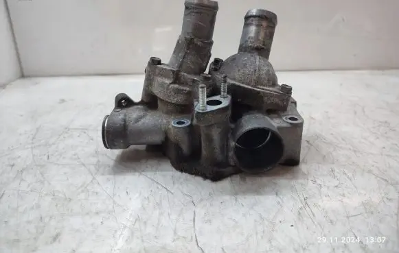 Honda Civic IX Thermostat housing 