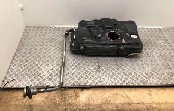 Mercedes-Benz B W246 W242 Fuel tank 
