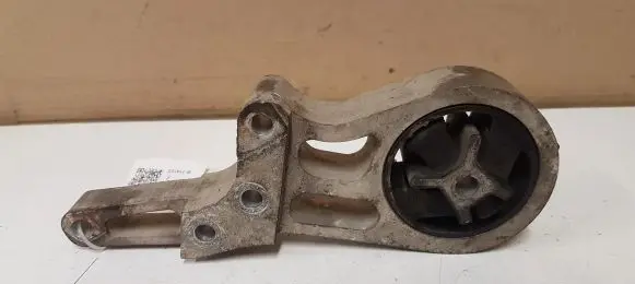 Volvo V40 Engine mount bracket P31325048