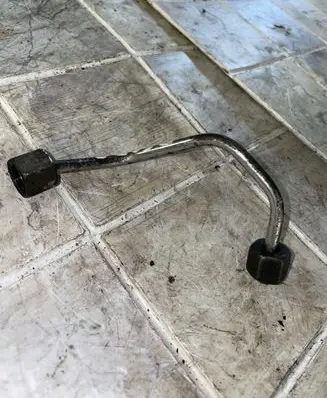 Peugeot 5008 Fuel injector supply line/pipe 