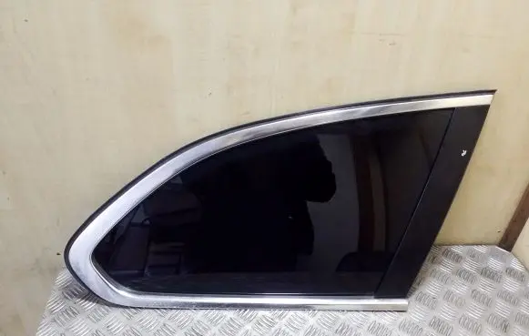 BMW 5 F10 F11 Rear side window