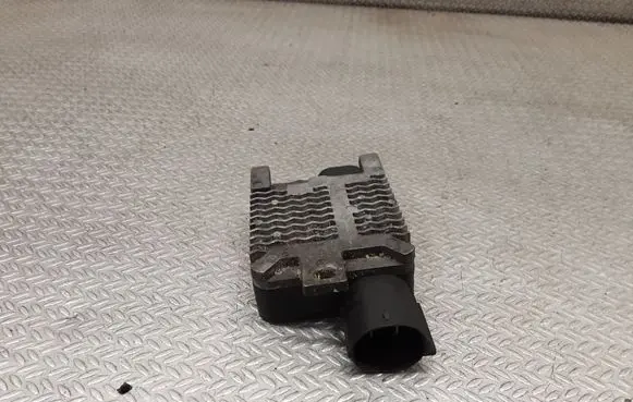 Ford Mondeo MK IV Coolant fan relay 