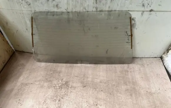 Ford Fiesta Rear windscreen/windshield window 