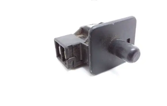Mercedes-Benz E W210 Rear door sensor 2028202110 30010101