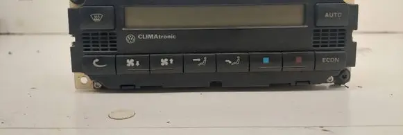 Volkswagen PASSAT B5 Climate control unit 3B1907044A 5HB00761702