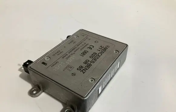 Mercedes-Benz E W211 Bluetooth antenna 2118200885 09702112 MC3000DC