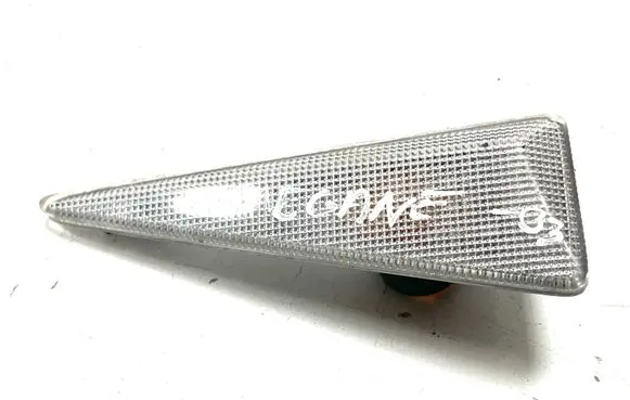 Renault Megane II Front fender indicator light 8200027150 0215100