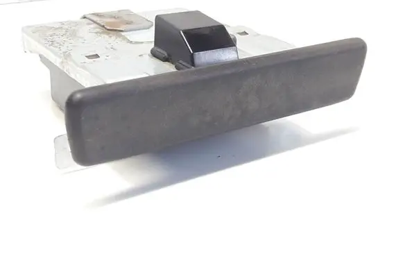 Mazda 323 Ashtray (front) 