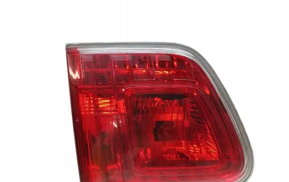 Toyota Avensis T270 Rear/tail lights