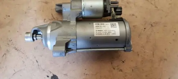 Audi A6 C7 Starter motor 06M911021 09082015 0001174402