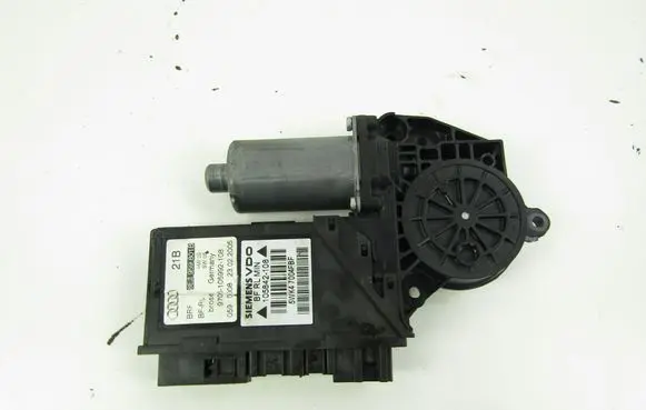 Audi A4 S4 B7 8E 8H Front door window regulator motor 8E2959801B