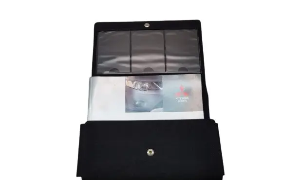 Mitsubishi Outlander Owners service history hand book 