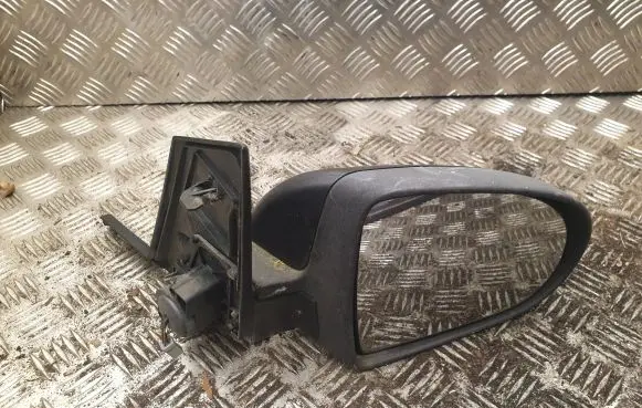 Mitsubishi Colt Front door electric wing mirror 232636030