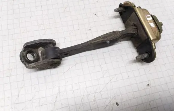 Ford Mondeo Mk III Front door check strap stopper