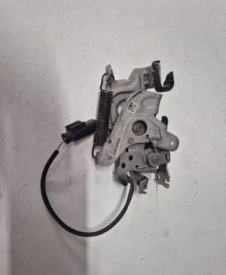 BMW 1 F40 Engine bonnet/hood lock/latch loop/hook 7468347