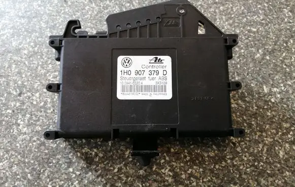 Volkswagen PASSAT B4 ABS control unit/module 1H0907379D