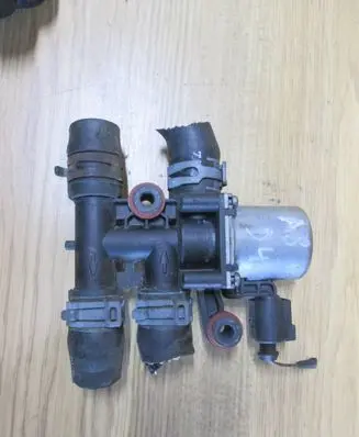 Audi A8 S8 D4 4H Coolant heater control valve 8E0820036