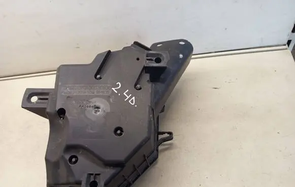 Volvo V70 Air filter box 30636830