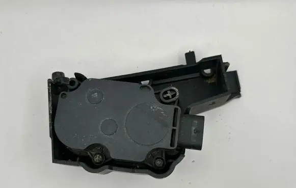 Porsche Cayenne (92A) Radiator active air flap actuator 95B965501S