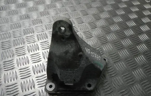Jaguar XF Engine mounting bracket CX238037AB VD15770