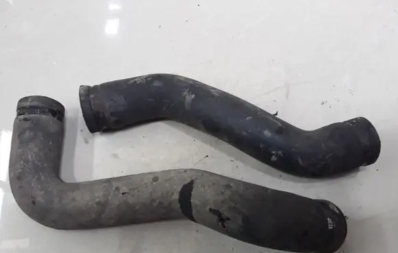 Nissan Almera Tino Engine coolant pipe/hose