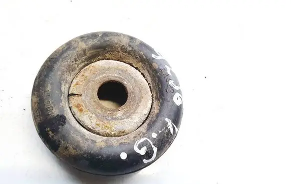 Chrysler Pacifica Coil spring mount 