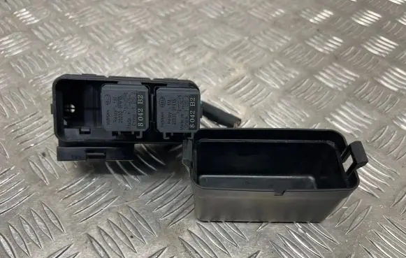 Nissan Qashqai Fuse box set 24382AD100
