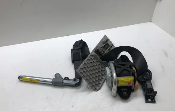 Opel Insignia A Front seatbelt 5010C2E18Z