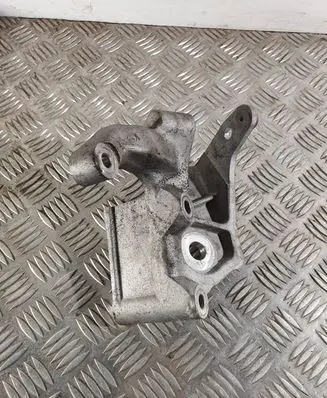 Volvo XC60 Engine mounting bracket 31430490 20180208 70170