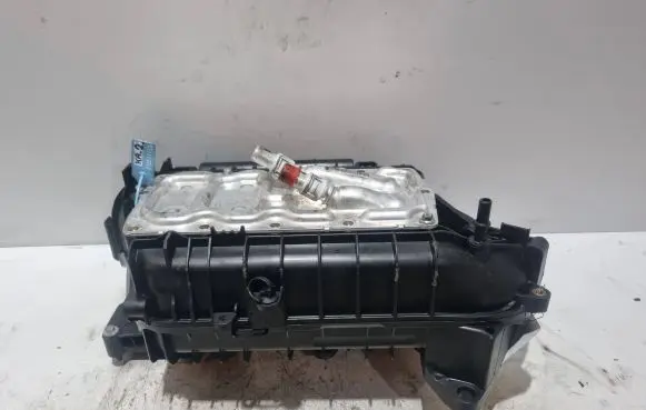 Ford Focus Intake manifold DS7G-9424-CF