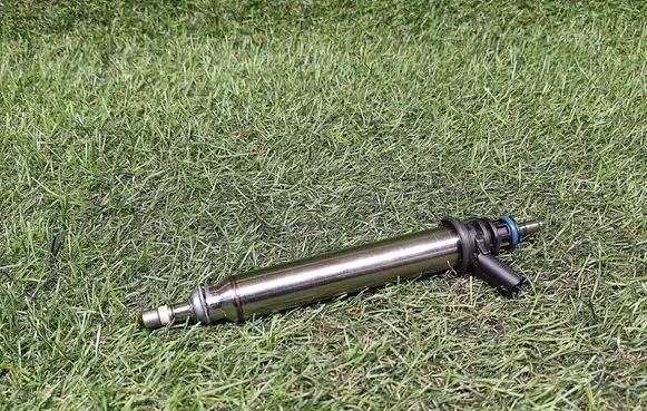 Mercedes-Benz E W212 Fuel injector A2780700687 N0030