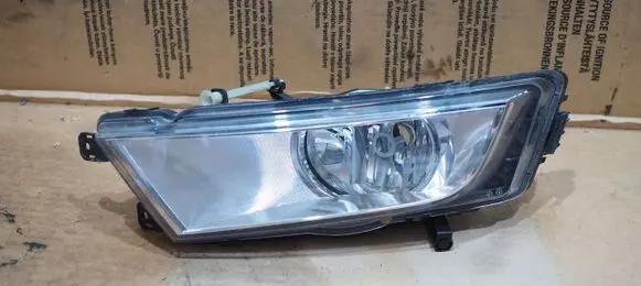 Skoda Octavia Mk3 (5E) Front fog light 5E0941699D