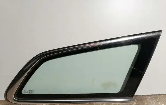 Volvo S90, V90 Rear side window 32219283