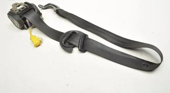 Volkswagen Golf Plus Front seatbelt 5M1857705