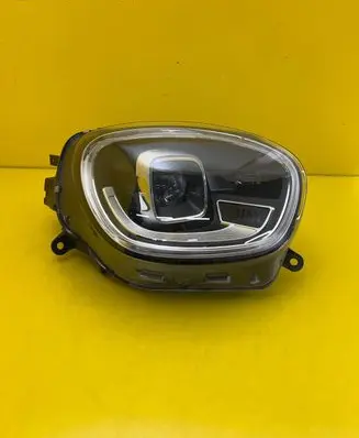 Mini Cooper Countryman F60 Headlight/headlamp 9881590-06