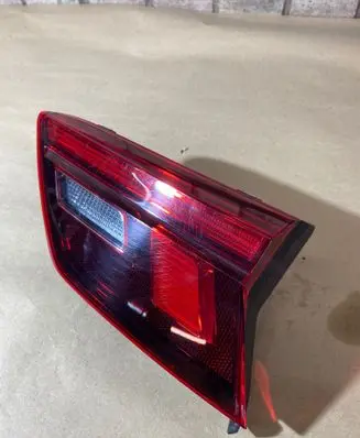 Volkswagen Tiguan Tailgate rear/tail lights 5NA945094F