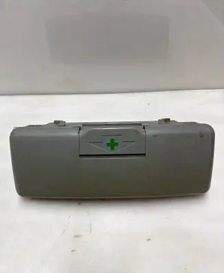 BMW 5 E39 First aid kit 52108176553