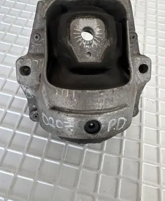 Audi A4 S4 B8 8K Engine mount bracket 8K0199381