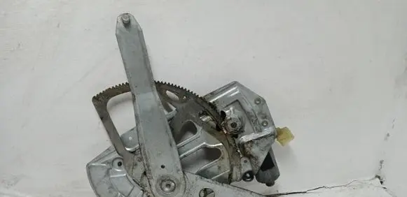 Volvo XC70 Front door window regulator with motor 8626850