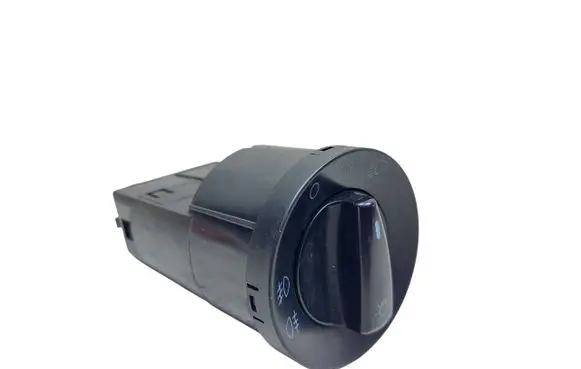 Volkswagen Golf IV Light switch 1008900011